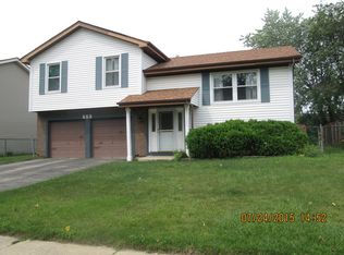 668 Melissa Dr, Bolingbrook, IL 60440