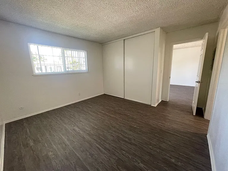 Villa Del Sol Apartments — Photo 120