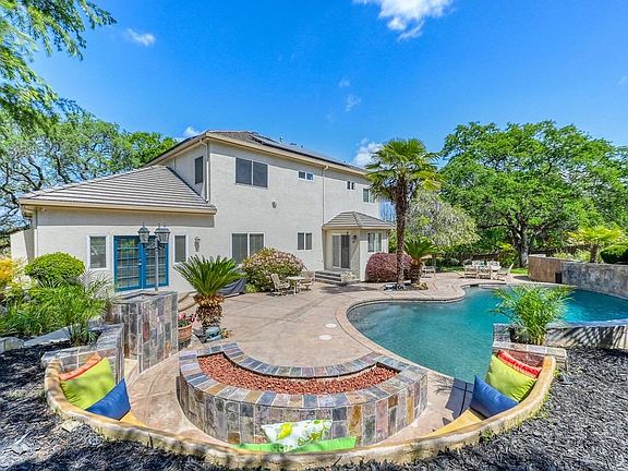 2nd image of 2142 Moonstone Cir
