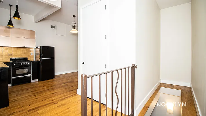 Rented by Nooklyn NYC LLC | media 18