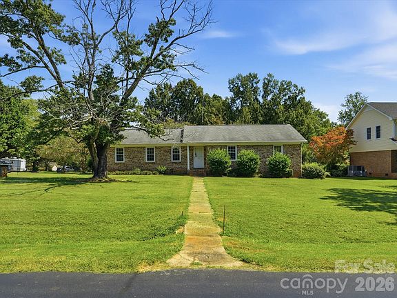 3rd image of 14232 Springwater Dr