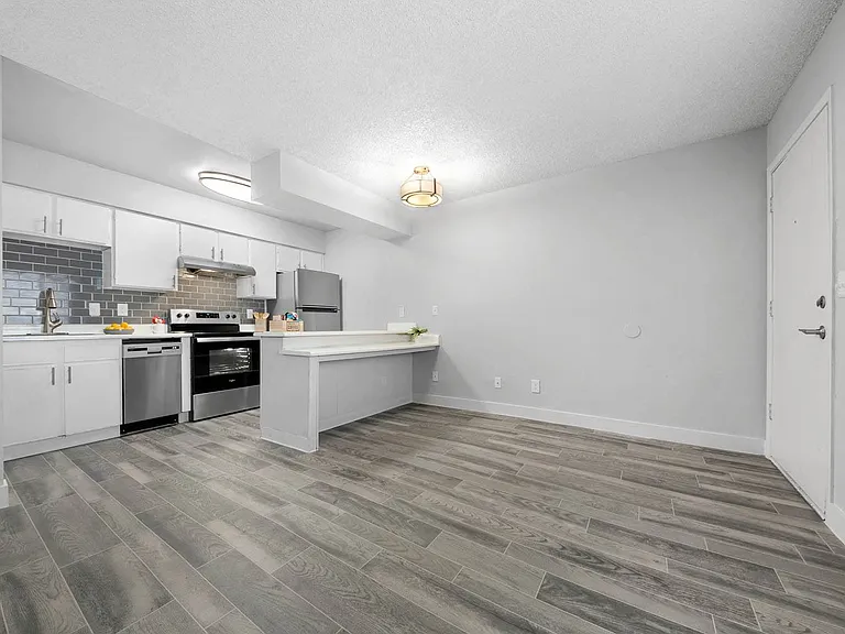 Vista Montana Apartments — Photo 11