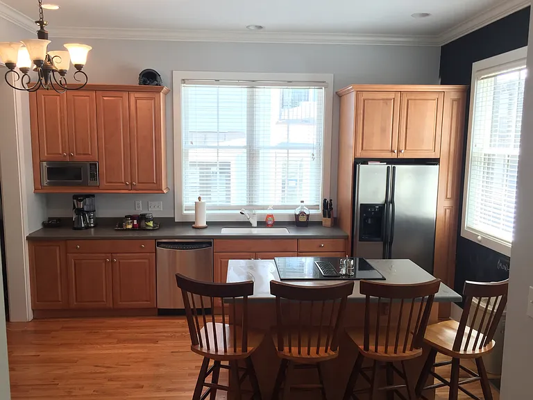 12 Corinne St #B — Photo 2