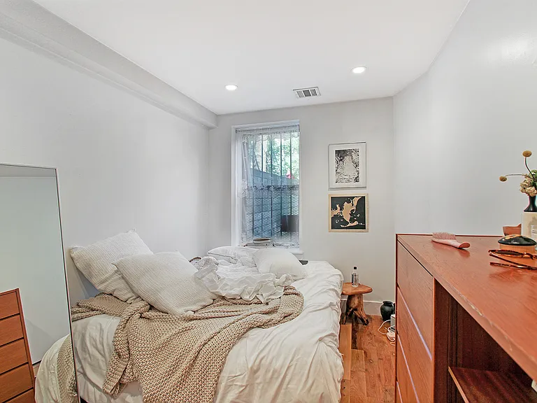 891 Lafayette Ave #1 — Photo 8