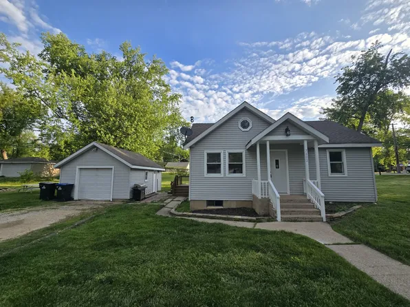 7602 Arbor Rd, Wonder Lake, IL 60097