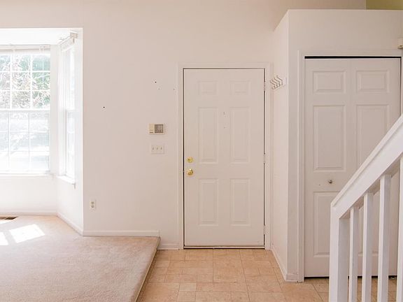 4th image of 7122 Lochmoor Dr