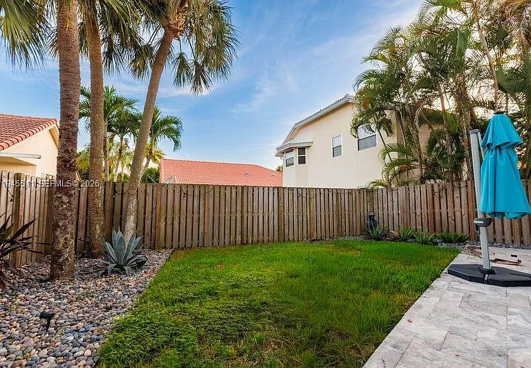 6952 NW 27th Ct — Photo 26