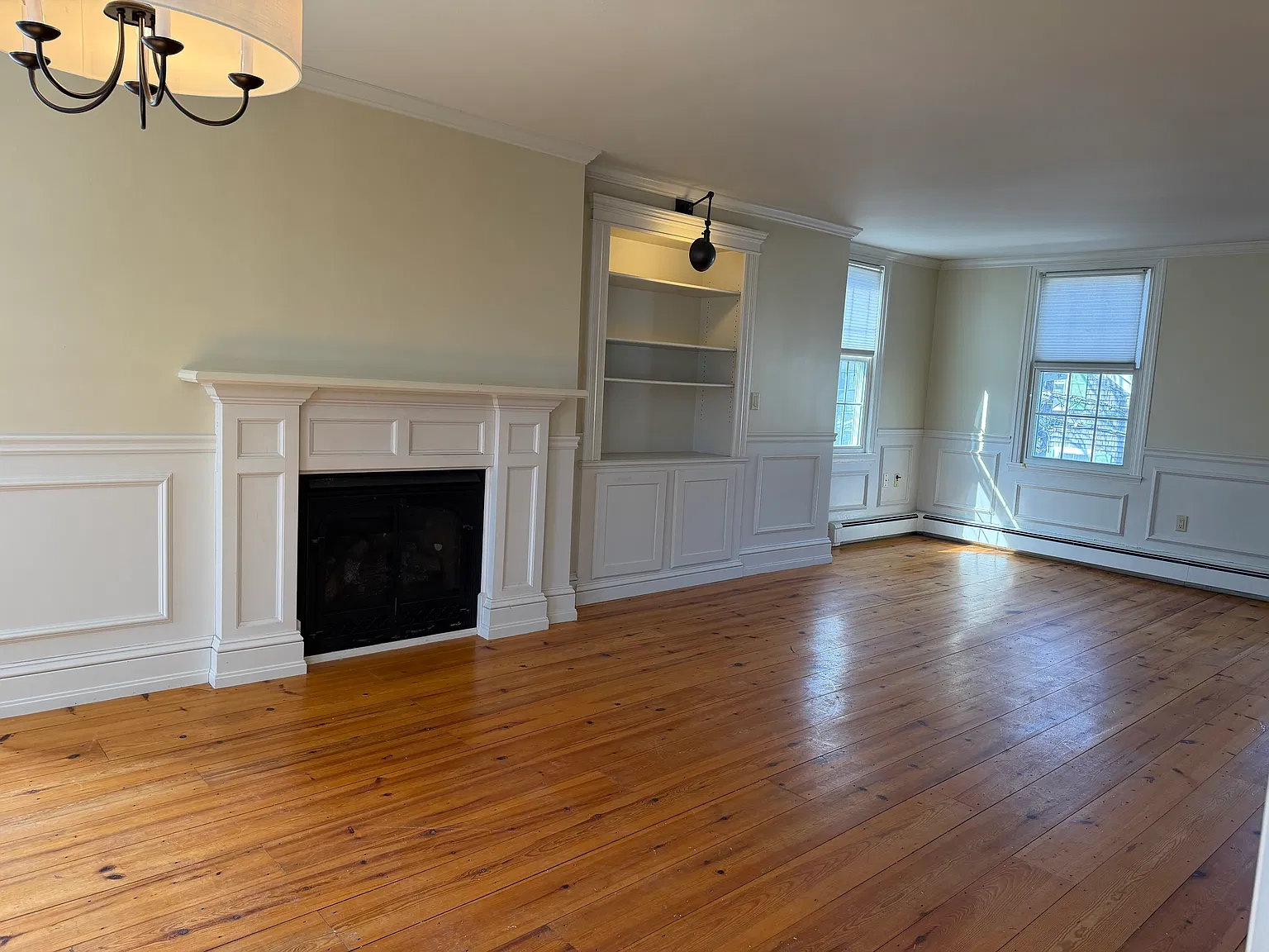 2 bed, 1184 sqft, $3,300 — Photo 4