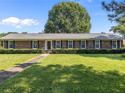 102 Trinity Dr, Elon, NC, 27244