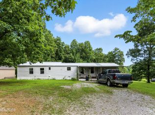 1748 Rodgers Rd, Sparta, TN 38583