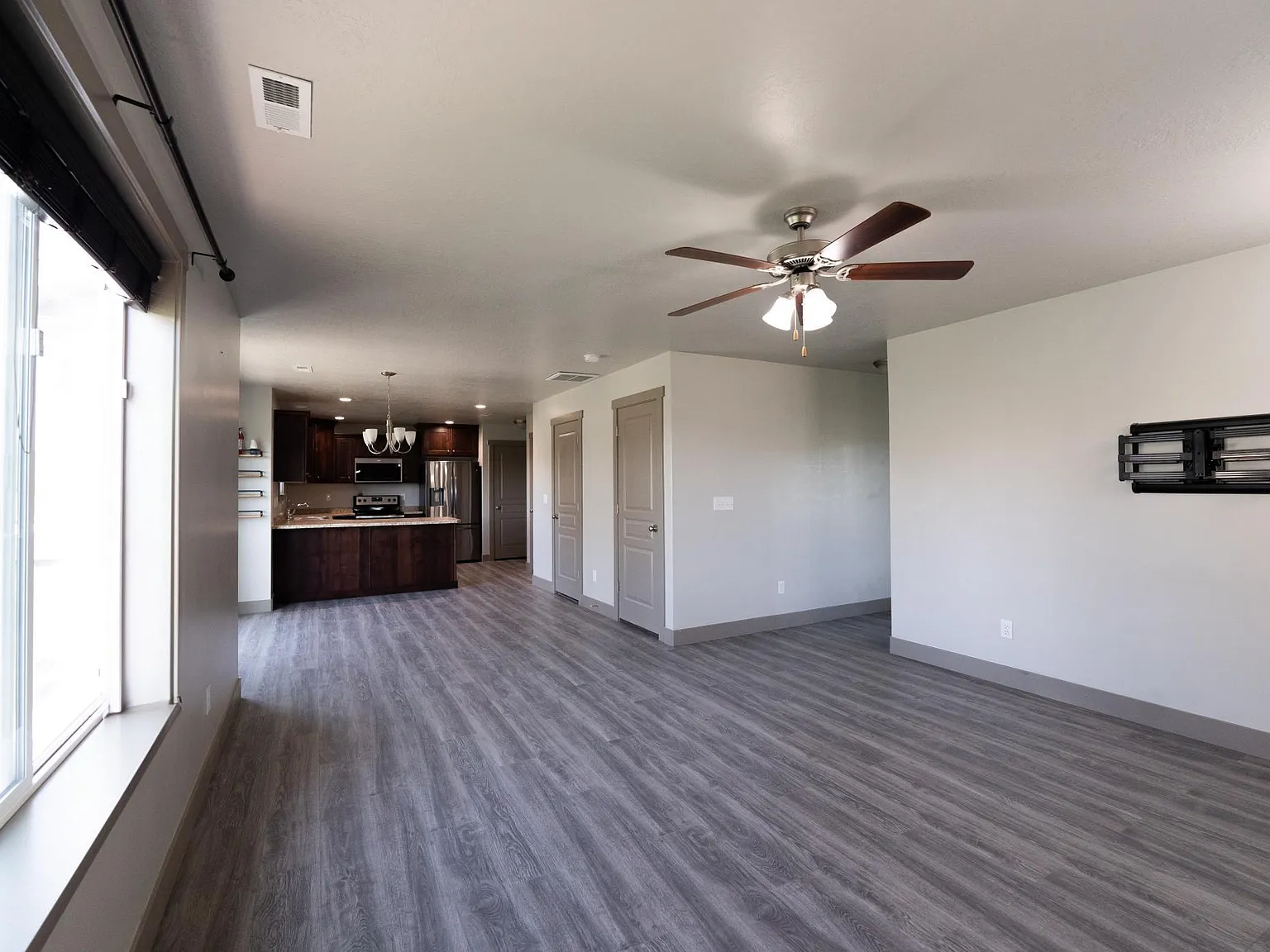 110 W 930 N — Photo 3