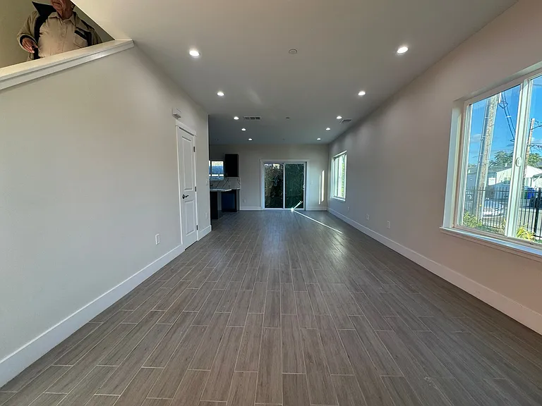 22390 Salwan Pl — Photo 39