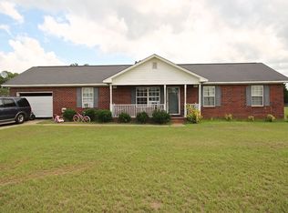 3365 Drayton Dr, Dalzell, SC 29040