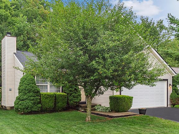 3rd image of 5988 Leafridge Ln