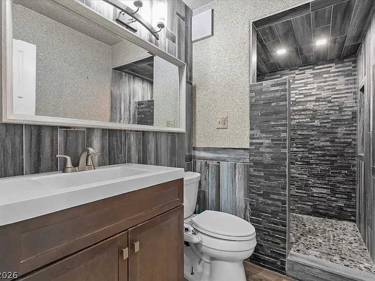 7737 Spanish Lake Dr — Photo 32