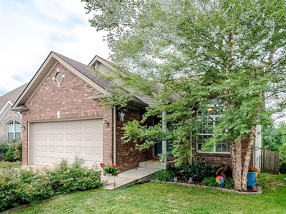 2nd image of 257 White Oak Trce