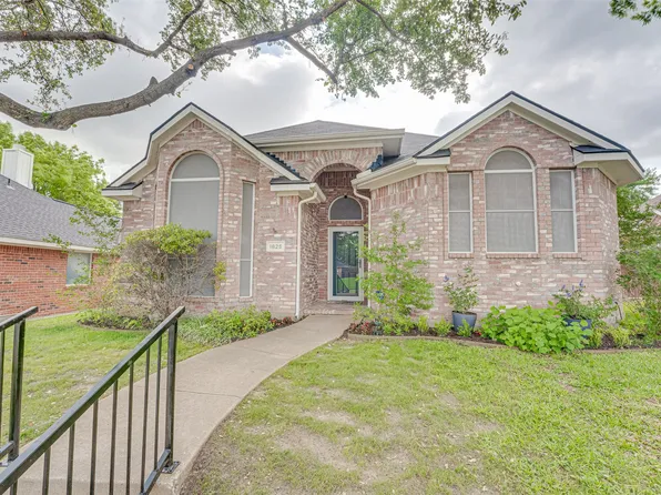 1825 Ambrose Dr, Rowlett, TX 75089