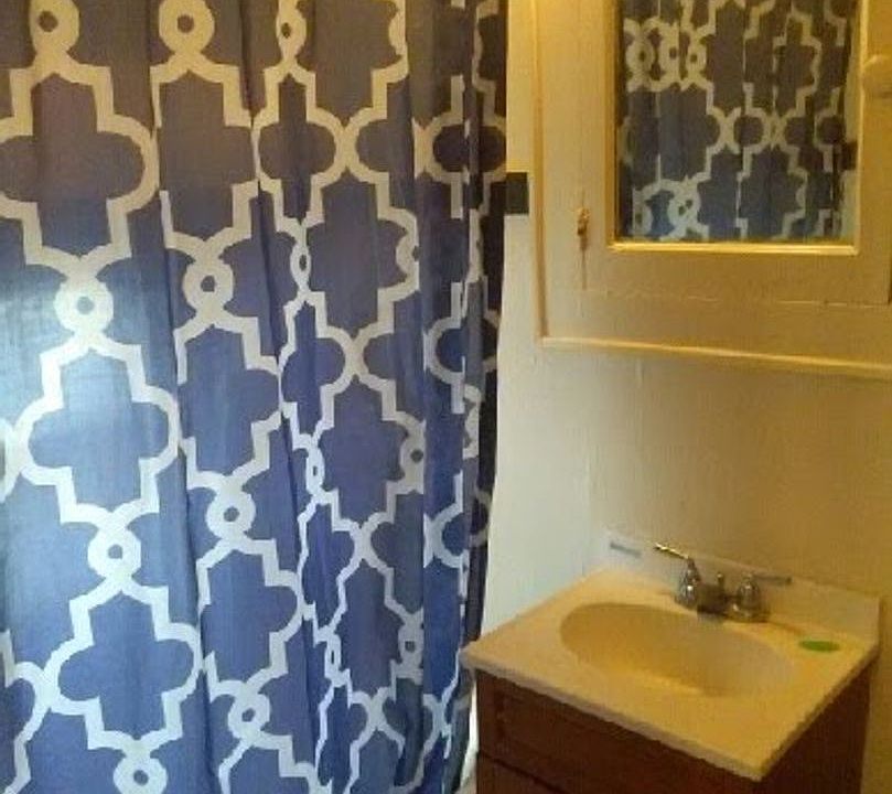 2nd image of 1027 S 26th St #11588161