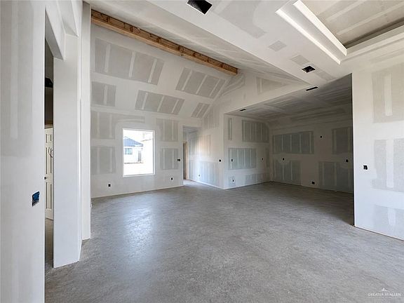 3rd image of 432 Sandy Rd