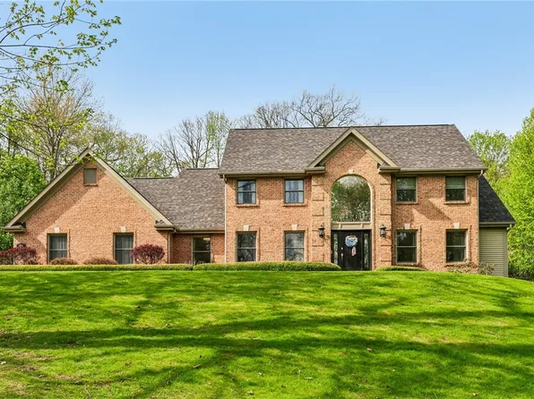 107 Timberlee Dr, Evans City, PA 16033