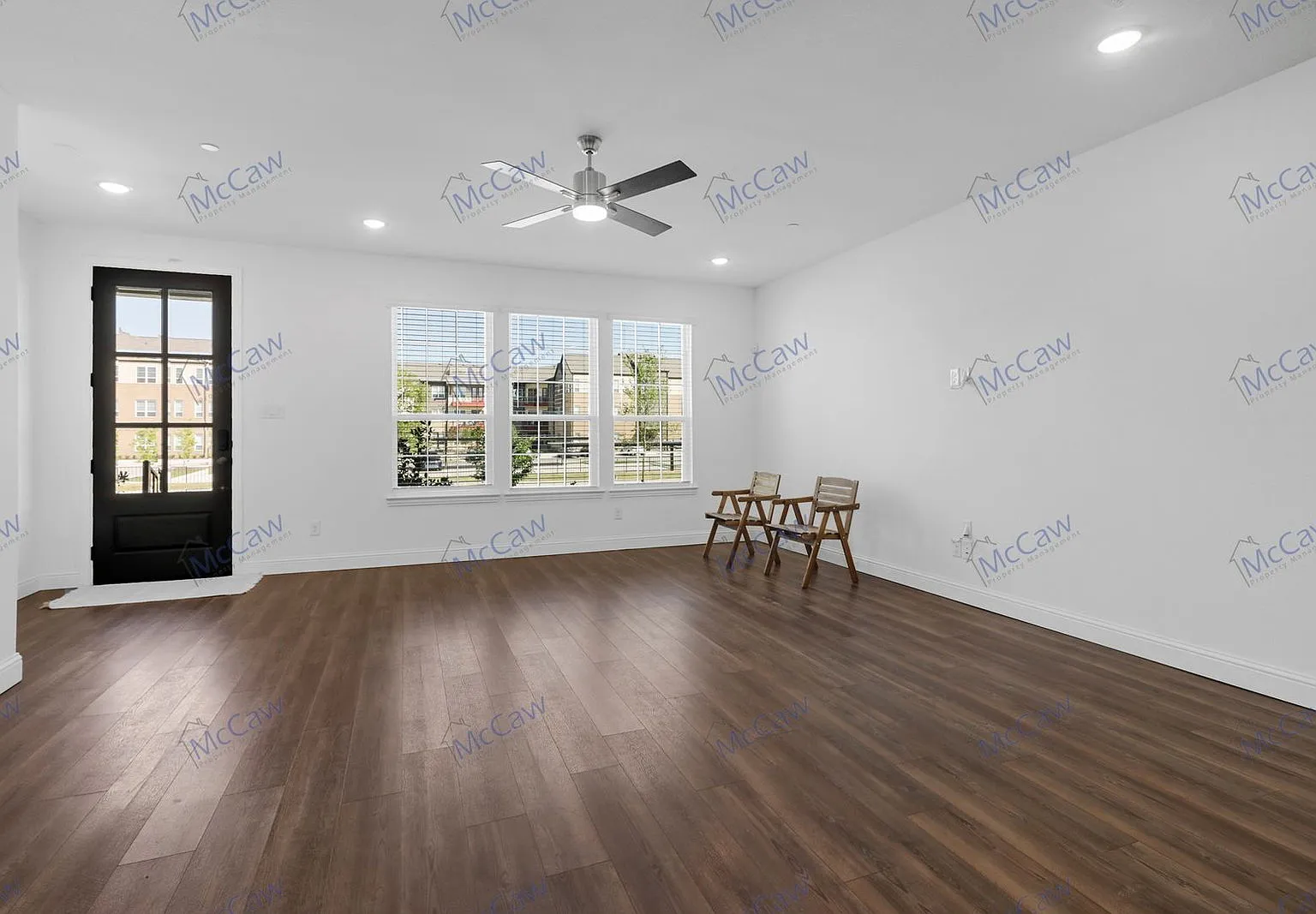 3 bed, 2.5 bath, 1961 sqft, $3,100 — Photo 4