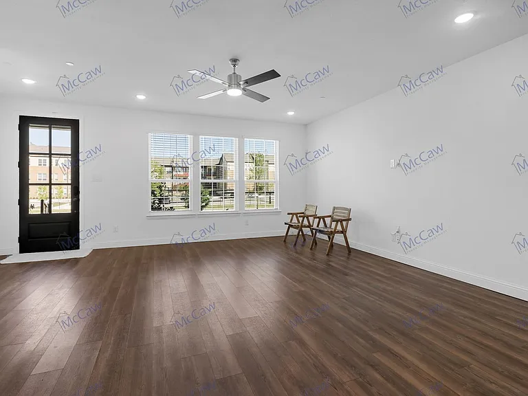 15878 Yellow Elder Rd — Photo 4