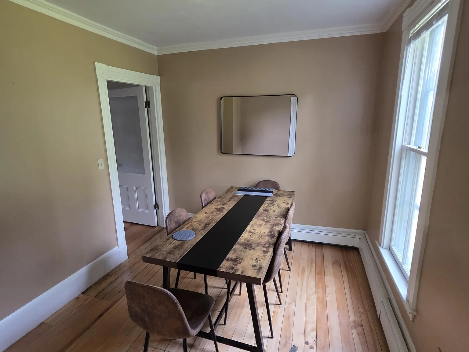2 bed, 1600 sqft, $2,500 — Photo 4