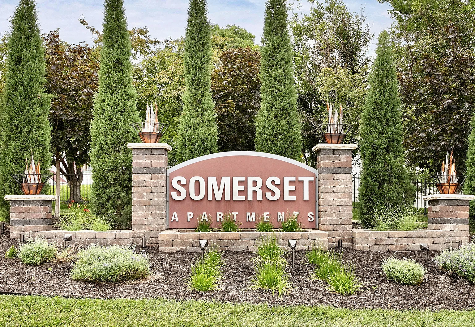 Somerset — Photo 1