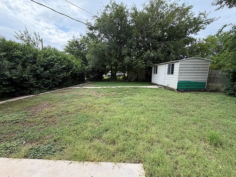101 Crescent Dr — Photo 16
