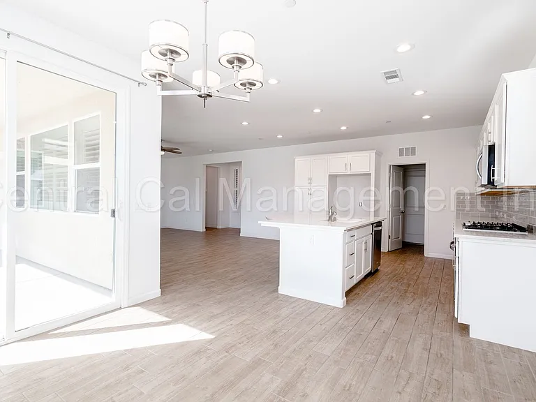14409 Barbon Beck Ave — Photo 8