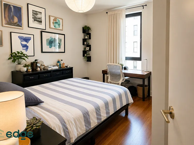 152 Meserole Ave #3L — Photo 6