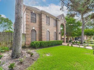 11734 Wickhollow Ln, Houston, TX 77043