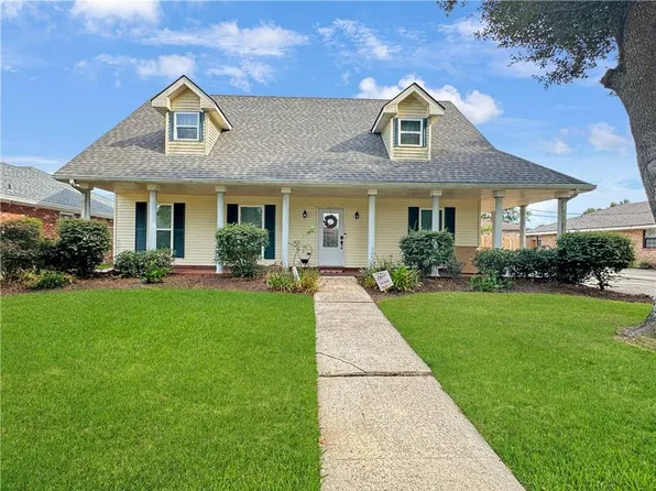 22 Melrose Dr, Destrehan, LA 70047