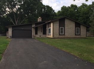 228 Greenbrier Rd, Sunbury, OH 43074