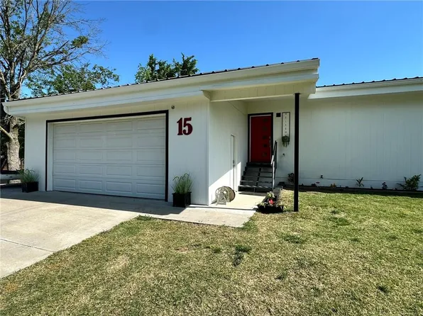 15 NE Johnson St, Lees Summit, MO 64063
