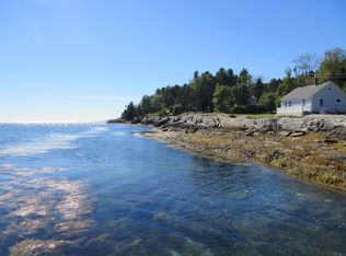 39 Leeman Rd, Orrs Island, ME 04066