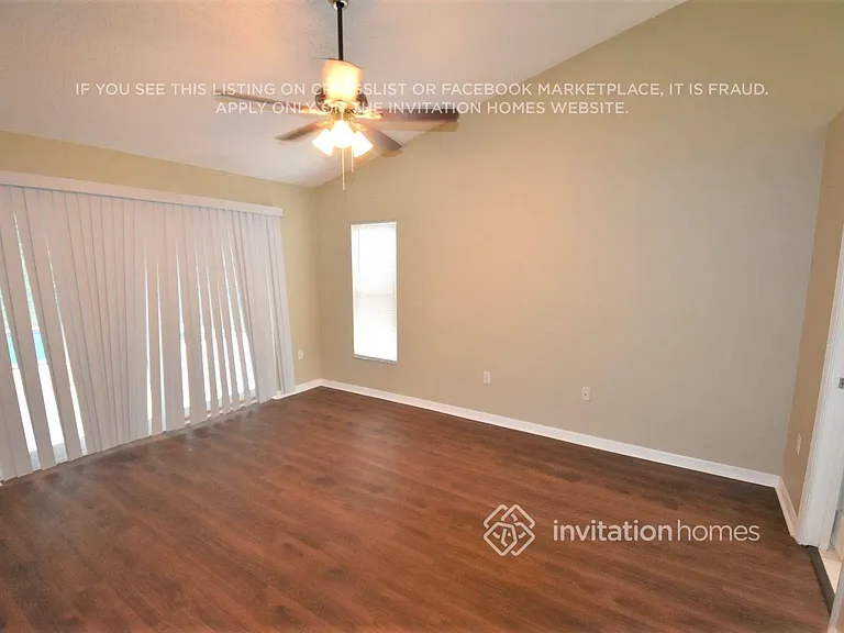 4061 Prairie View Dr N — Photo 11