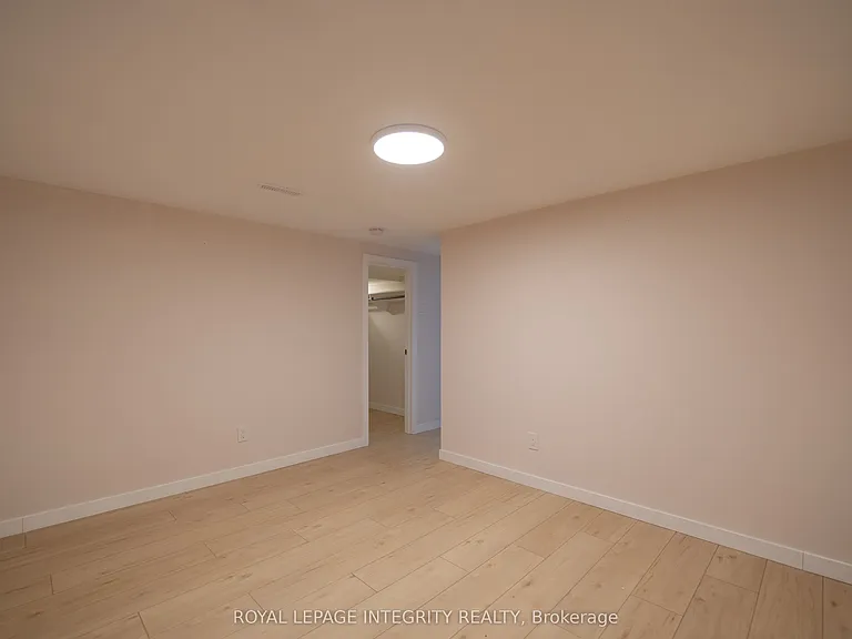 610 Alesther St #B — Photo 4