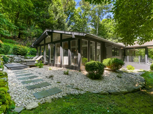 30 High Noon Road, Weston, CT 06883