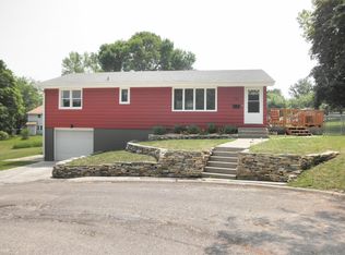236 Riverview Dr, Forest City, IA 50436