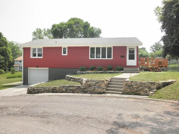 236 Riverview Dr, Forest City, IA 50436