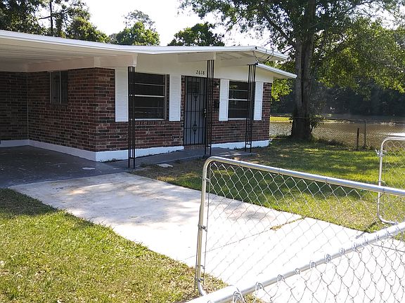 4th image of 2618 W 23rd St