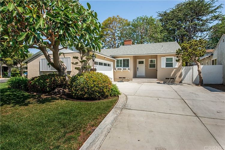 1st image of 3360 Stoner Ave