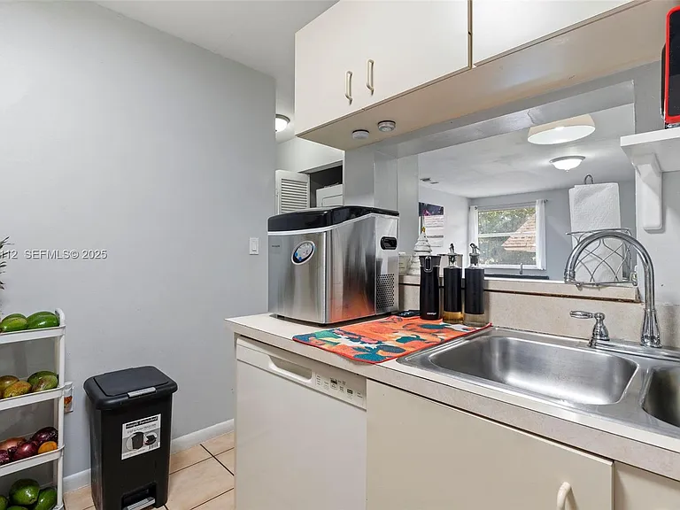 7111 SW 129th Ave #6 — Photo 12