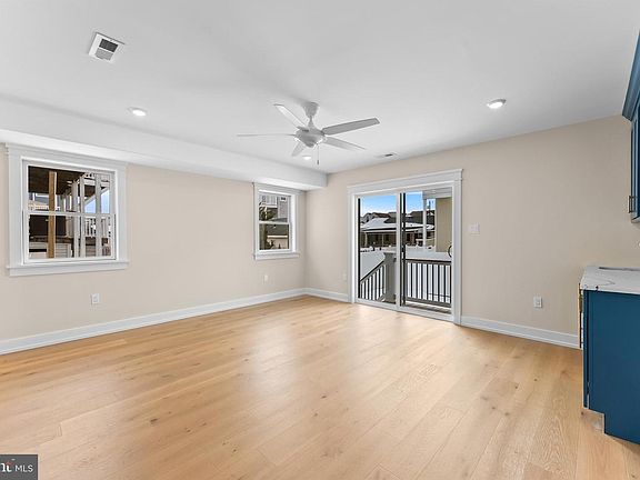 3rd image of 34 E 73rd St E #Sea