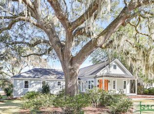 1918 Cokesbury Dr, Savannah, GA 31406