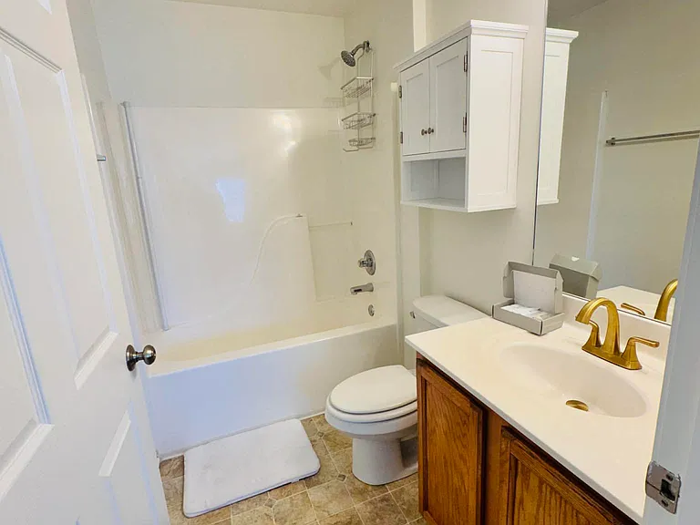 340 N Donahue Dr #A103 — Photo 8