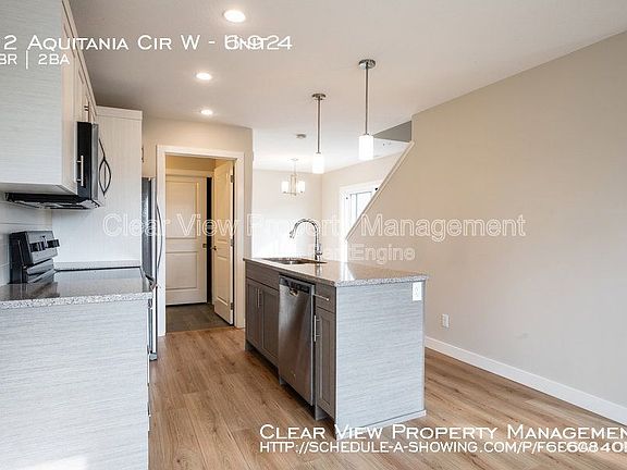 4th image of 90 Aquitania Cir W #2