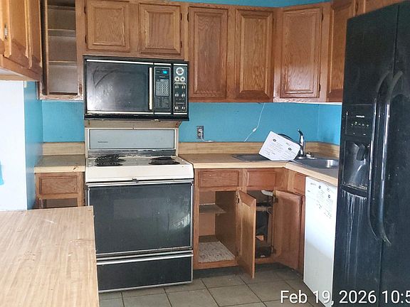 2nd image of 206 Williamette Ave