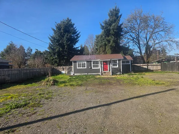 300 Reston Ave, Winston, OR 97496